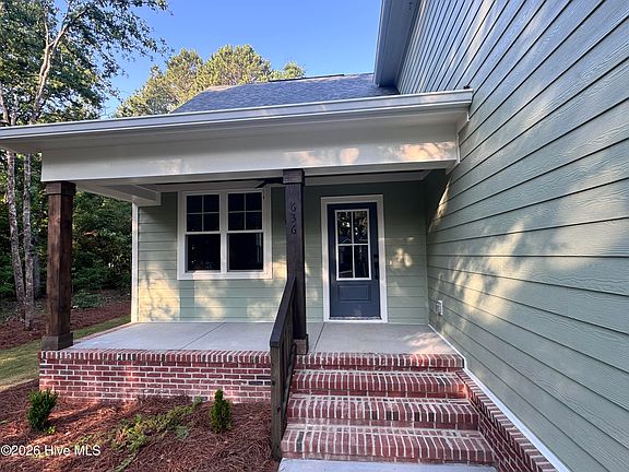 2nd image of 636 Willow Lane