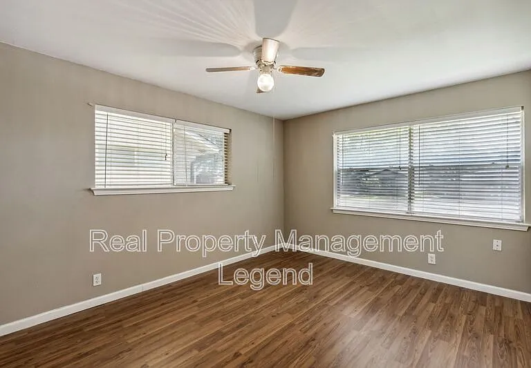 13425 Janwood Ln — Photo 4