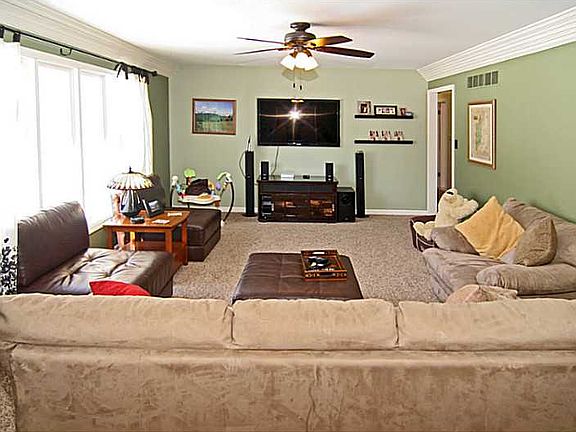 4th image of 7247 Whitehall Dr