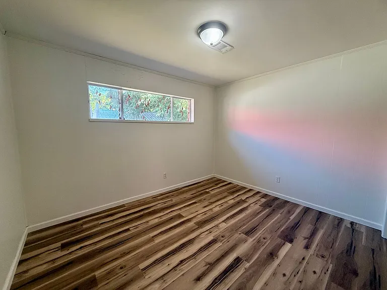 300 Olive St — Photo 6