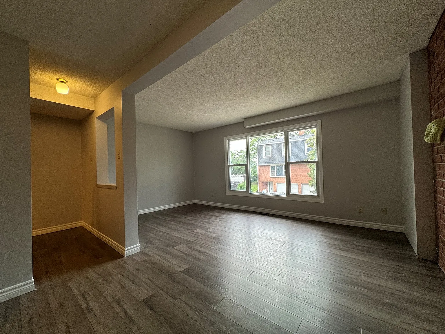 100 Bluevale Street North Waterloo — Photo 2