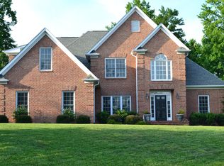 211 Winrow Dr, Jamestown, NC 27282