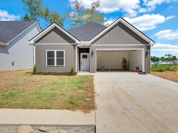 1605 Links Dr, Cookeville, TN 38506