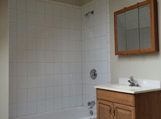 742 W 33rd St, Chicago, IL 60616