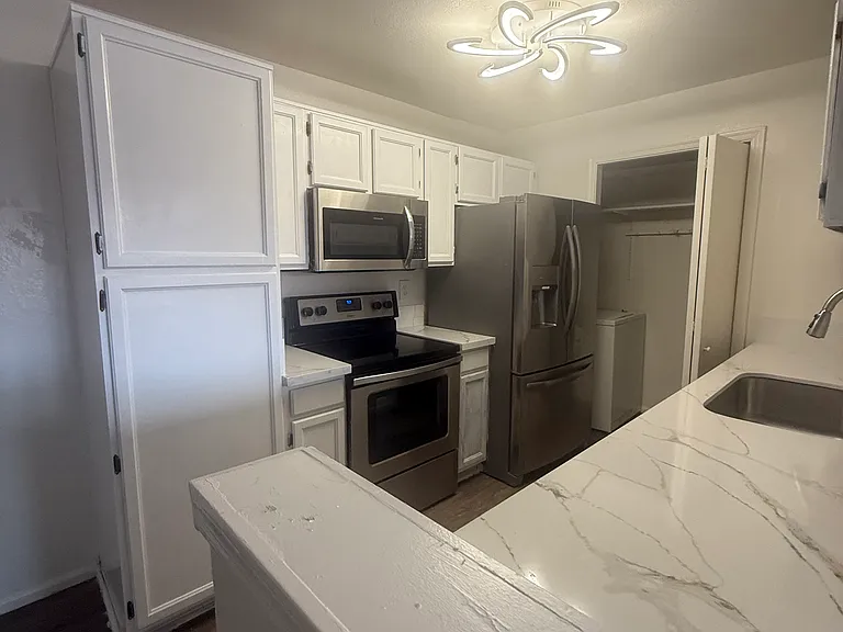 623 W Guadalupe Rd #269 — Photo 7