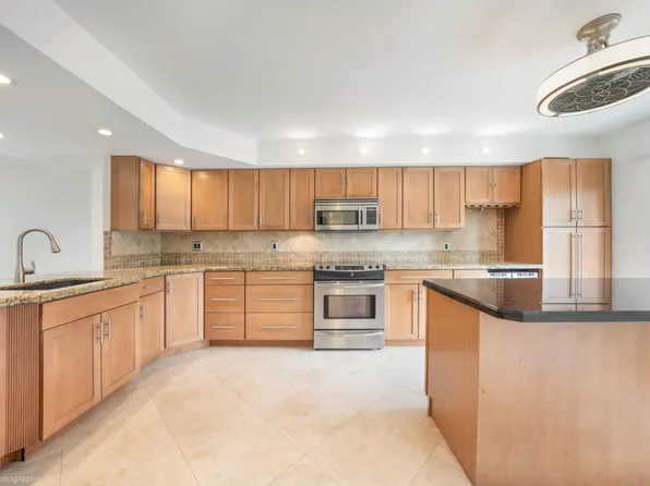 320 Deer Creek Wildwood Ln E, Deerfield Beach, FL 33442