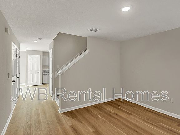 3rd image of 1760 Rutledge Ave