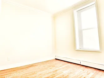 Rented by MAC Realty NY