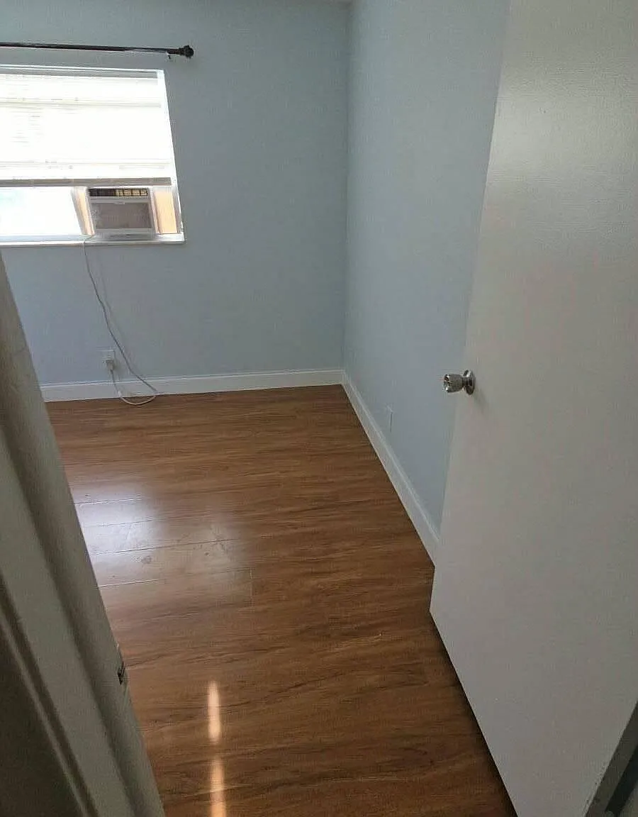 3 bed, 3.0 bath, 1620 sqft, $3,000 — Photo 3