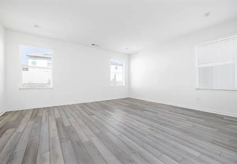 1018 Crestline Rd — Photo 12