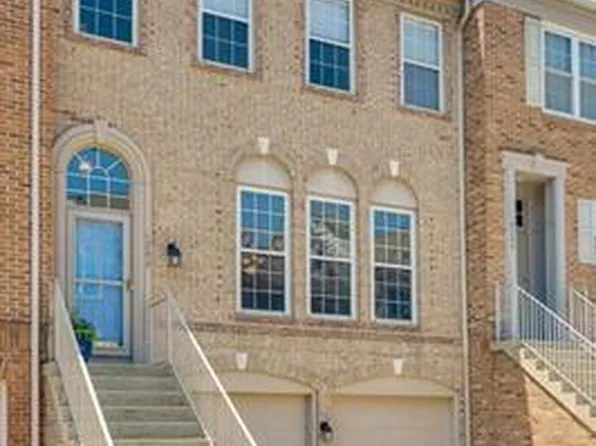 6202 Manchester Park Cir, Alexandria, VA 22310