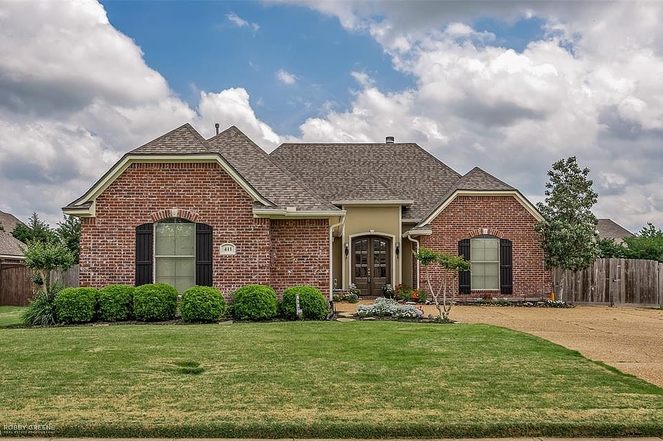1st image of 411 Half Moon Ln