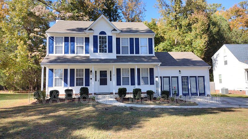 1st image of 3902 Birdbrook Dr S
