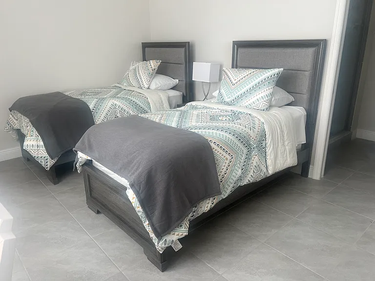 3rd Bedroom - 2nd Level - 2 Twins