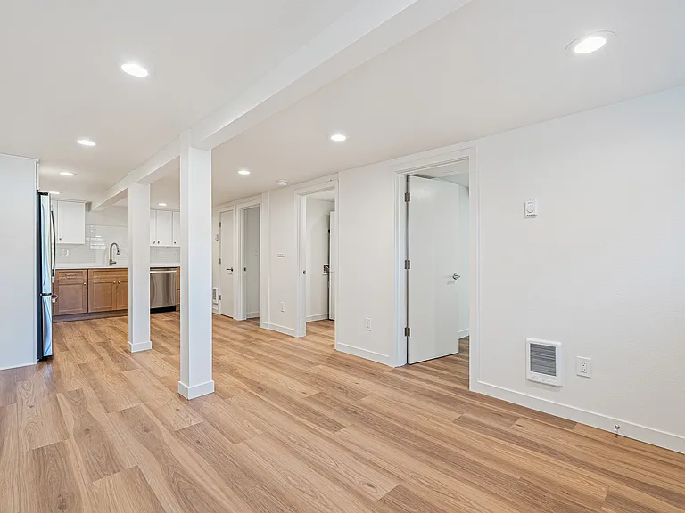 14325 Phinney Ave N #2 — Photo 9