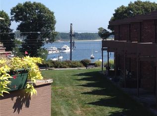 3940 Post Rd APT 24, Warwick, RI 02886