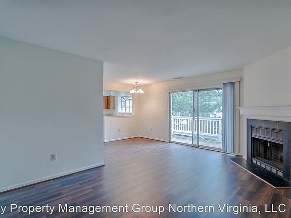 5th image of 2606 S Arlington Mill Dr #H