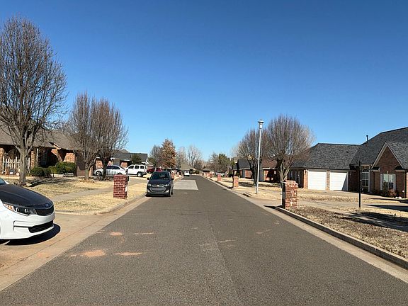 4th image of 3908 Shandon Way