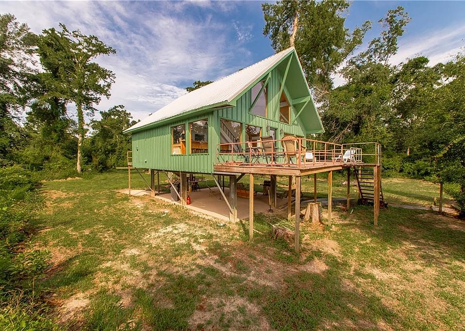 1st image of 23579 Fletcher Isle Rd