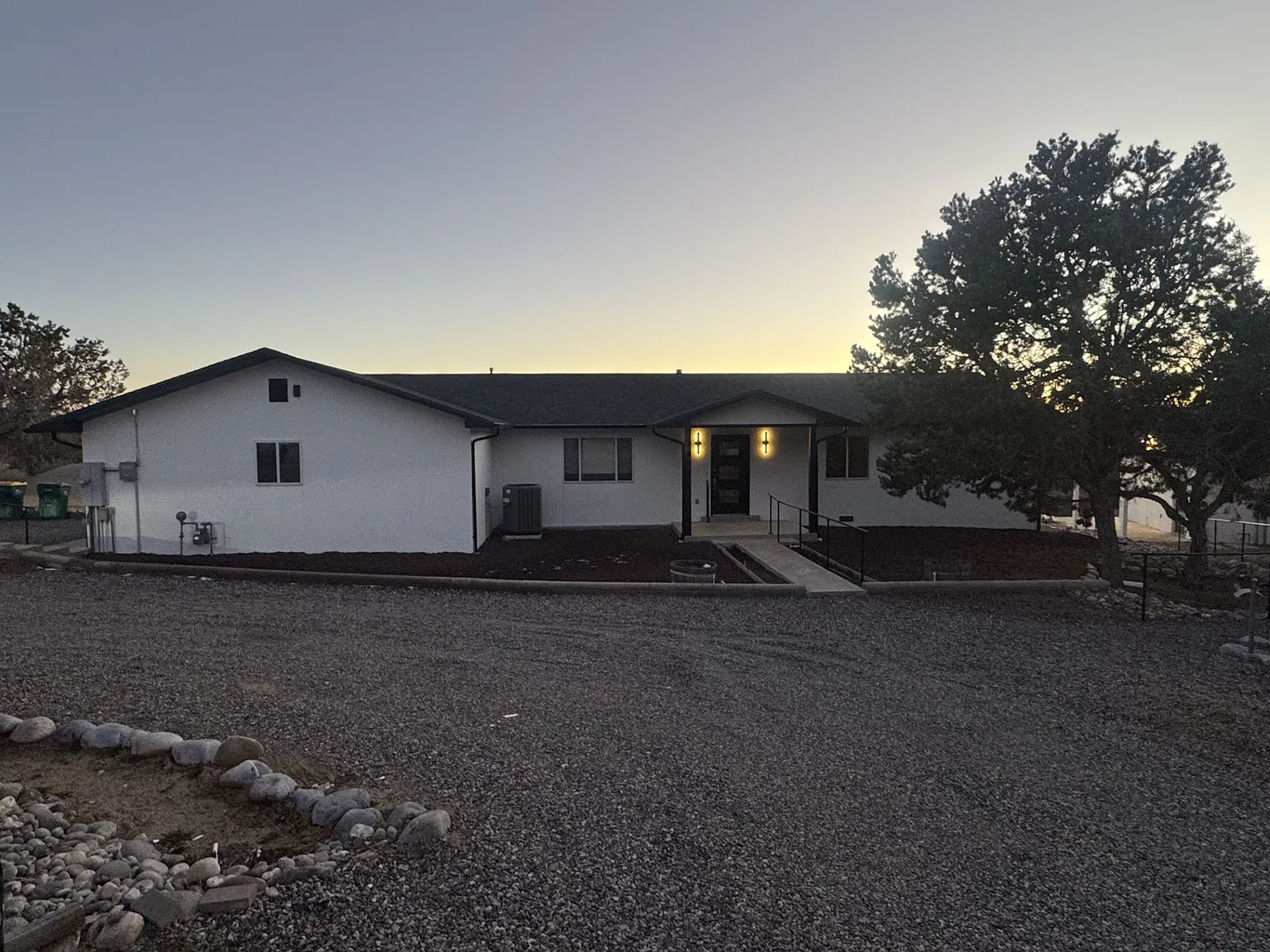 Juniper Pl, Farmington — Photo 1