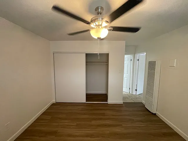 1339 W Stoneridge Ct #4 — Photo 13