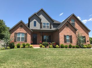 411 Cascade Ln, Cave Springs, AR 72718
