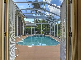 124 Thornton Dr, Palm Beach Gardens, FL 33418