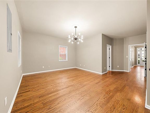5th image of 2402 Waters Edge Trl