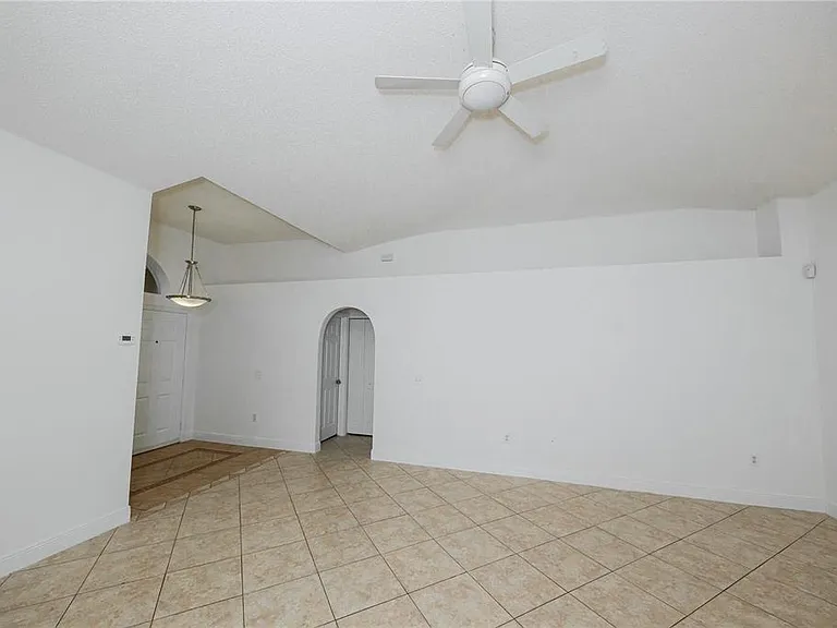 16686 Corner Cove Way — Photo 6