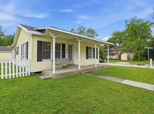 402 3rd St, Humble, TX 77338
