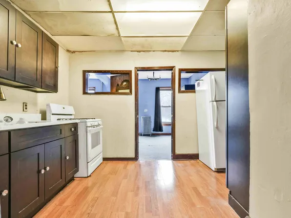 695 Quincy Street image 9 of 20