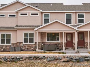 1029 Old Town Ln, Cheyenne, WY 82009