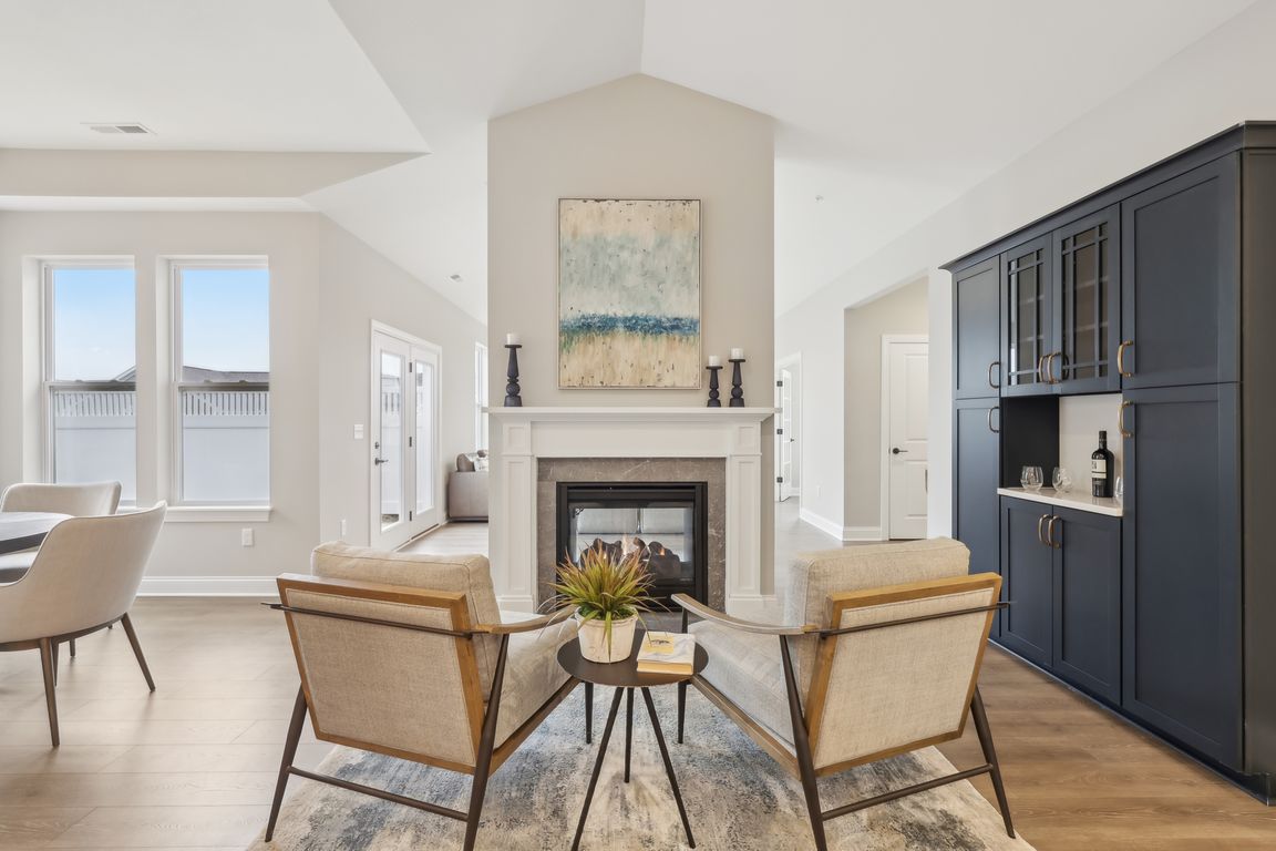 Highland Dr-05042025-008
