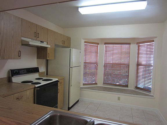 5th image of 5990 Braemar Pl APT 103