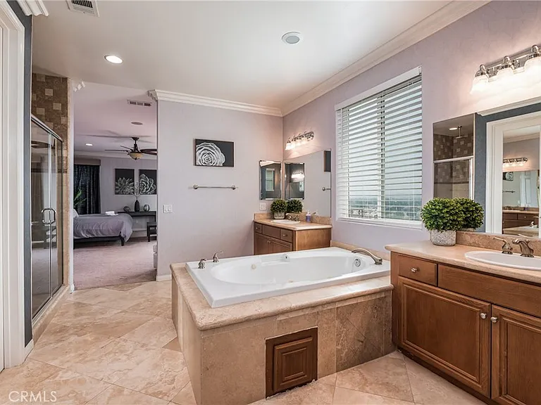 1688 Crest View Pl — Photo 29