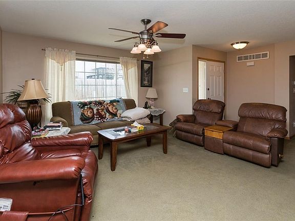 2nd image of 9800 Veridian Ln