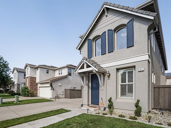 3rd image of 191 Barnhart Cir