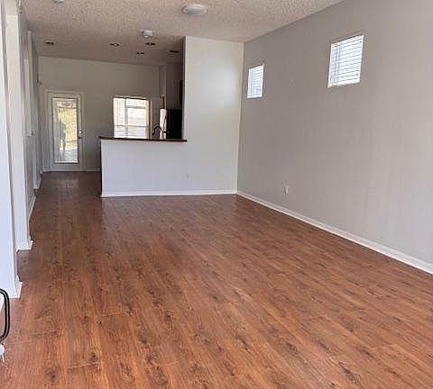 3rd image of 14270 Tanja King Blvd