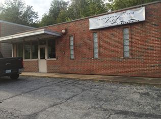 407 Airport Rd, Saint Louis, MO 63135