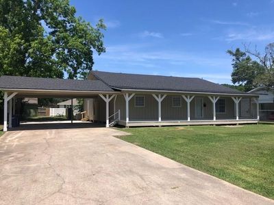 526 E Nezpique St, Jennings, LA, 70546