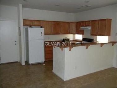 2nd image of 5045 Whispy Breeze Ave