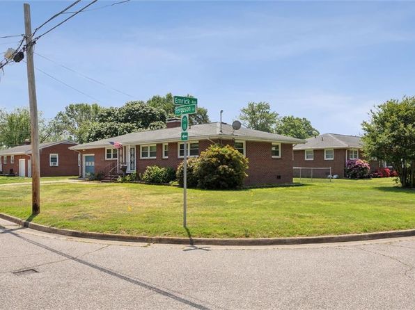 81 Ferguson Ln, Newport News, VA 23601