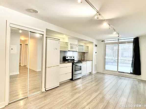 4K Spadina Ave, Toronto, ON