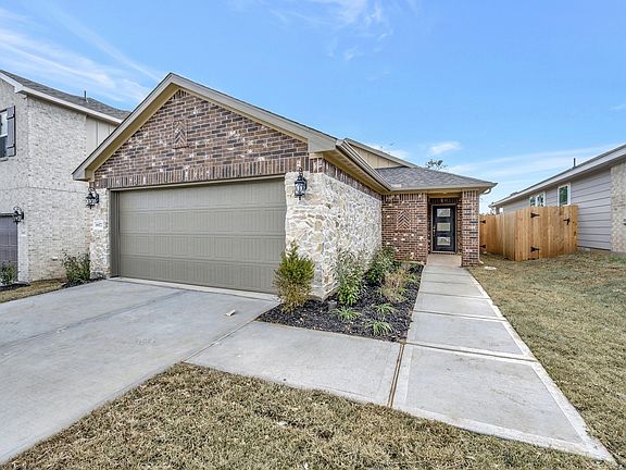 2nd image of 18577 Meadow Ct