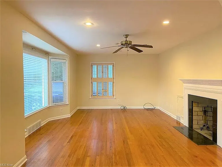 24108 E Silsby Rd — Photo 3