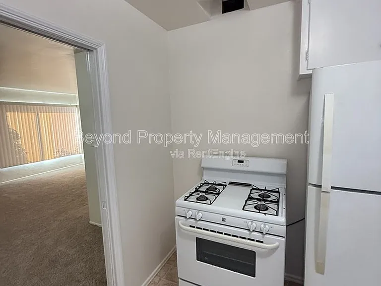 4439 Menlo Ave — Photo 8