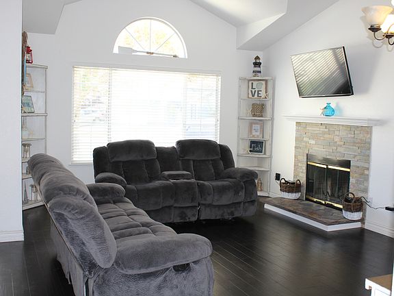 5th image of 2369 Plumas Lake St