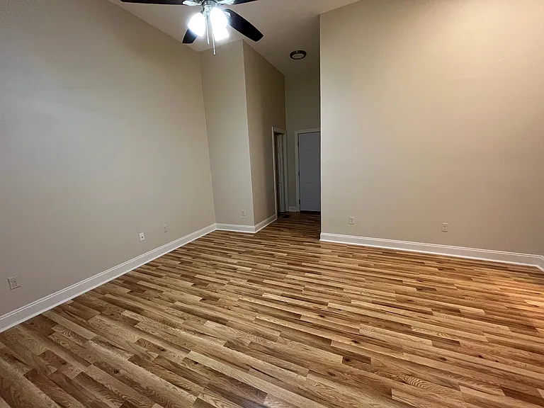 4028 Liberty Ave #1 — Photo 21