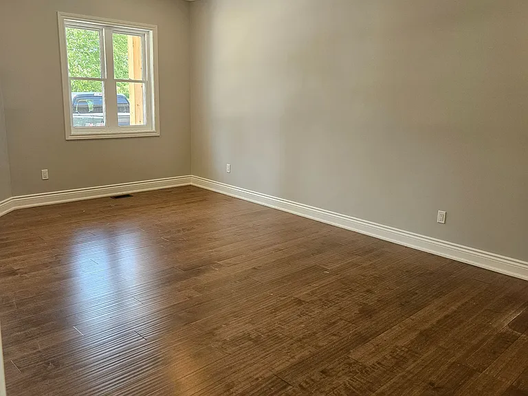 41 Rosy Beach Ct — Photo 2