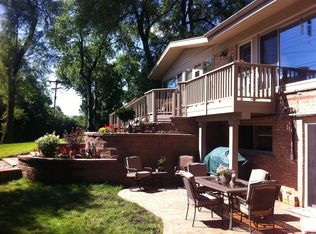 2673 Warwick Ct, Bloomfield Hills, MI 48304